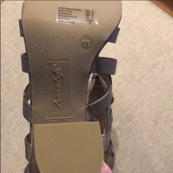 Strappy Block Heels - Picture 3 of 4